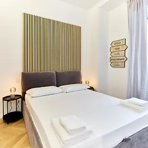 Duomo Imperial Suits - Modern And Comfortable Milán